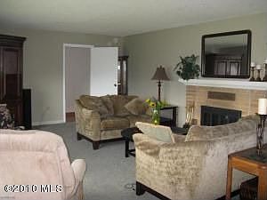 5th image of 570 7th St NE