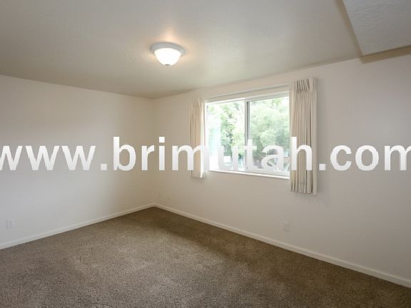 3rd image of 4725 S 1300 E APT 33