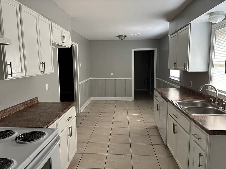3274 Gaylord Ln — Photo 8
