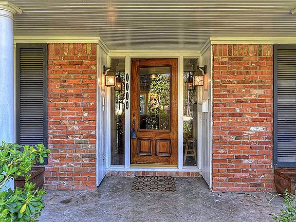 5th image of 1114 Glourie Dr