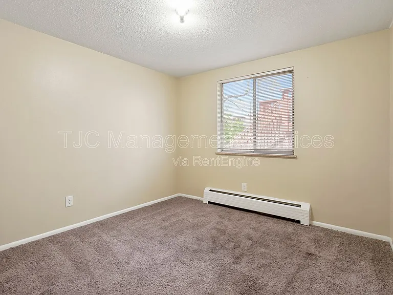27 S Sherman St #204 — Photo 8