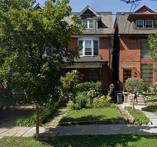 634 Dovercourt Rd #6 — Photo 1
