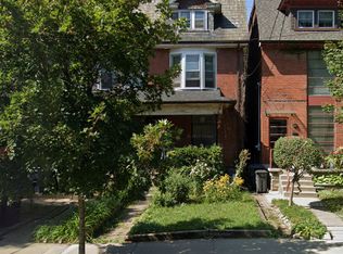634 Dovercourt Rd #4, Toronto, ON M6H 2W6
