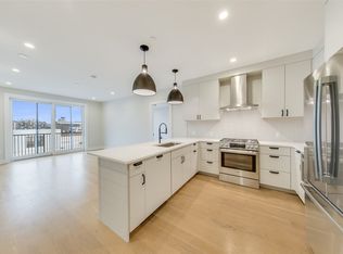 366 6th St #302, Jersey City, NJ 07302