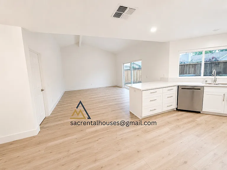 3940 Cottontail Way — Photo 21