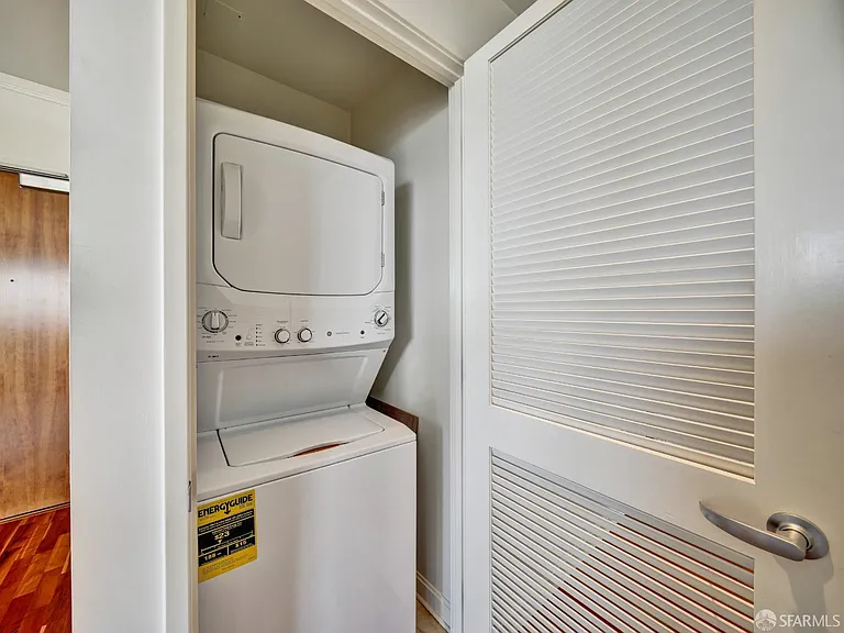 400 Beale St #1707 — Photo 22