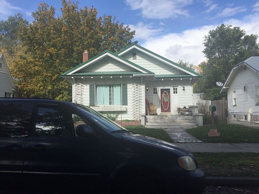 1st image of 321 11th St