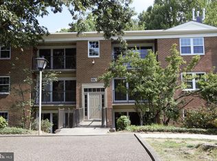 880 College Pkwy APT 203, Rockville, MD 20850
