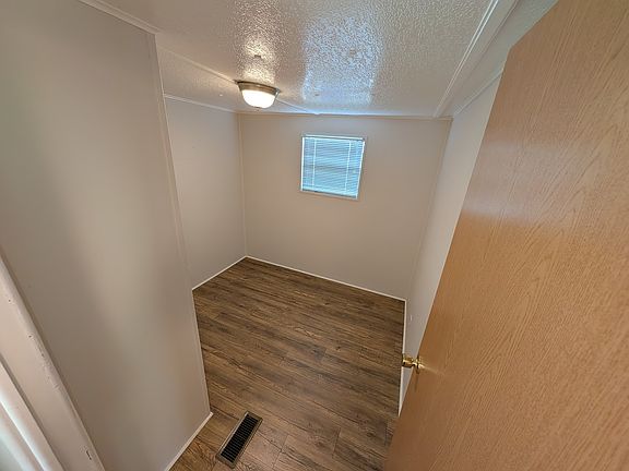 5th image of 15 Sophie Ave #15