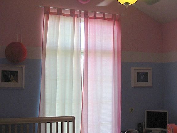 bedroom with vaulted ceiling