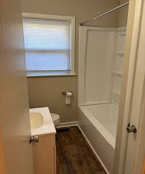 101 Prince George Dr — Photo 16