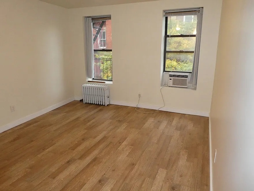 Building Photo - 5 Rivington St #8