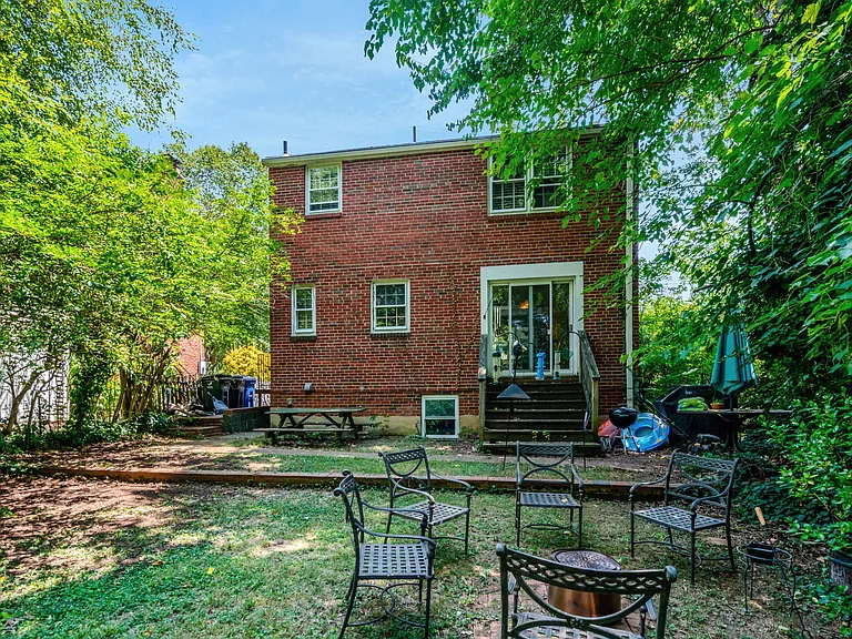 416 S Abingdon St — Photo 31