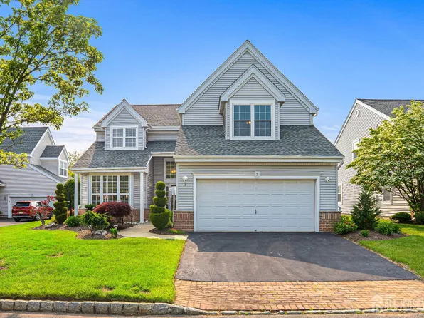 3 Devon Ct, Monroe Township, NJ 08831