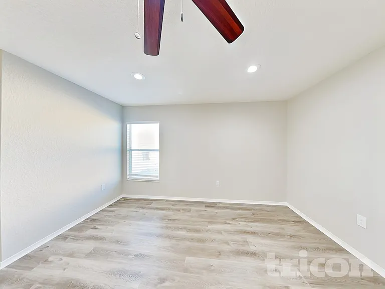 495 Majestic Gardens Blvd — Photo 10
