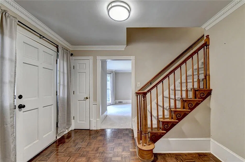 4 bed, 2.5 bath, 3768 sqft, $3,400 — Photo 4