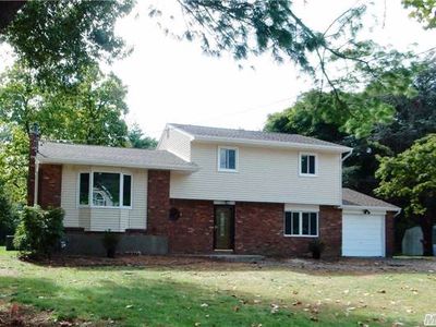 200 Cedrus Ave, East Northport, NY, 11731