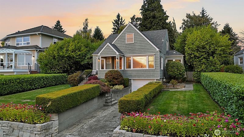 2nd image of 3719 Olympic Boulevard W