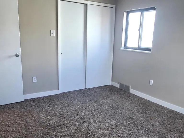 187 Amabell St — Photo 5