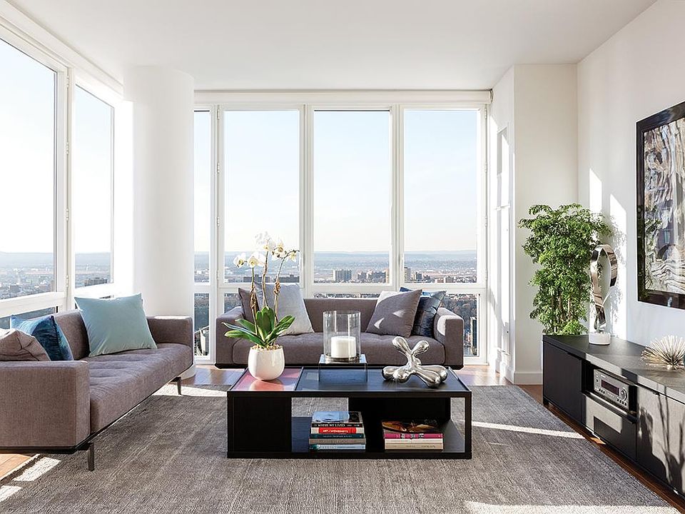 1st image of 175 W 60th St #41D