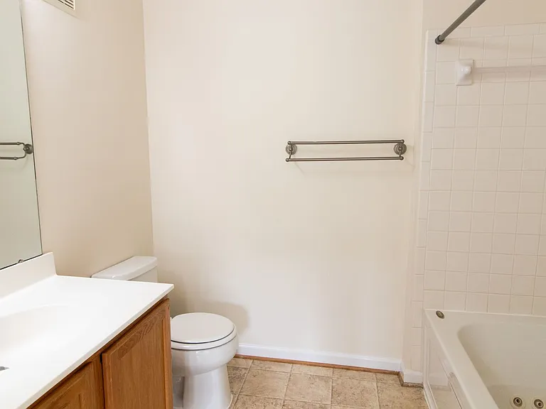 7505 Calderon Ct #J — Photo 22