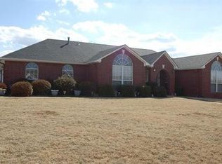 1201 Opal Cir, Van Buren, AR 72956