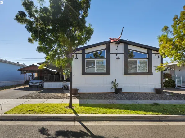 5 Manor Loop, Roseburg, OR 97471