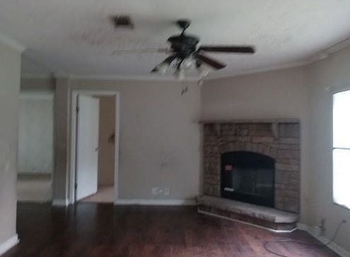 4th image of 1033 Crooked Ln NE