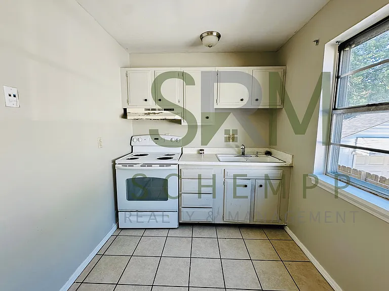 4700 Walnut Grove Avenue — Photo 10