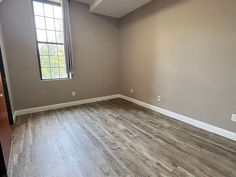 70 Webster St #202 — Photo 4