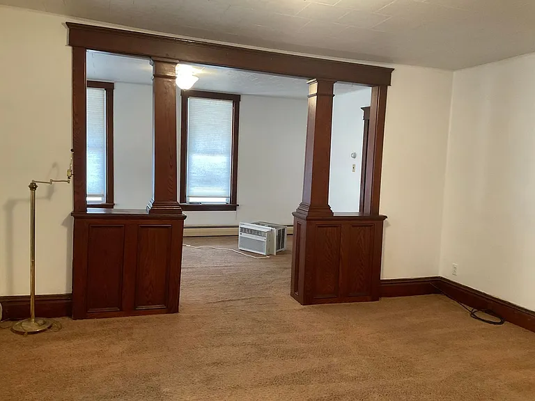 112 W Main St — Photo 11