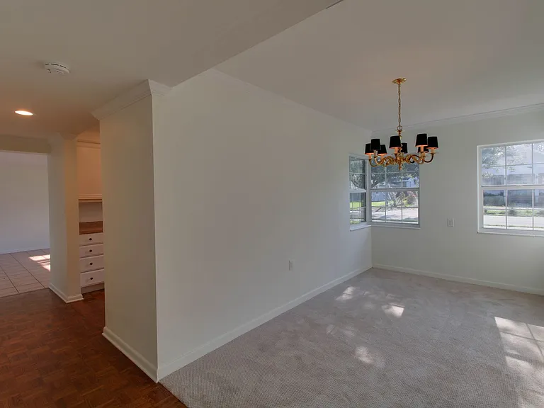 1667 Mizell Ave — Photo 8