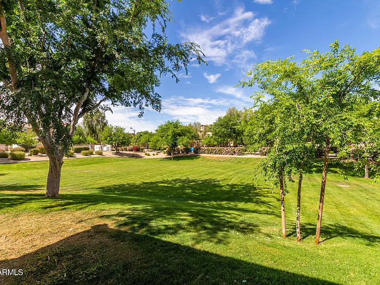 4324 E Windsor Ct — Photo 42