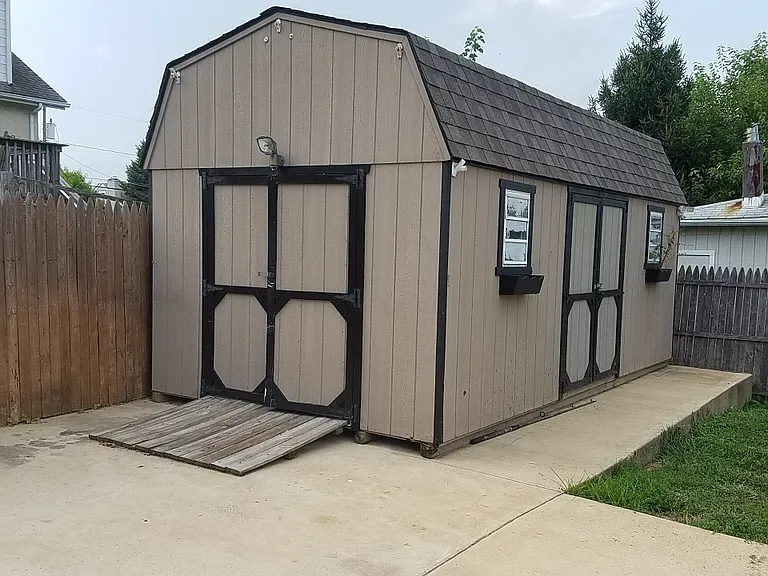 405 Hillside Ave — Photo 5