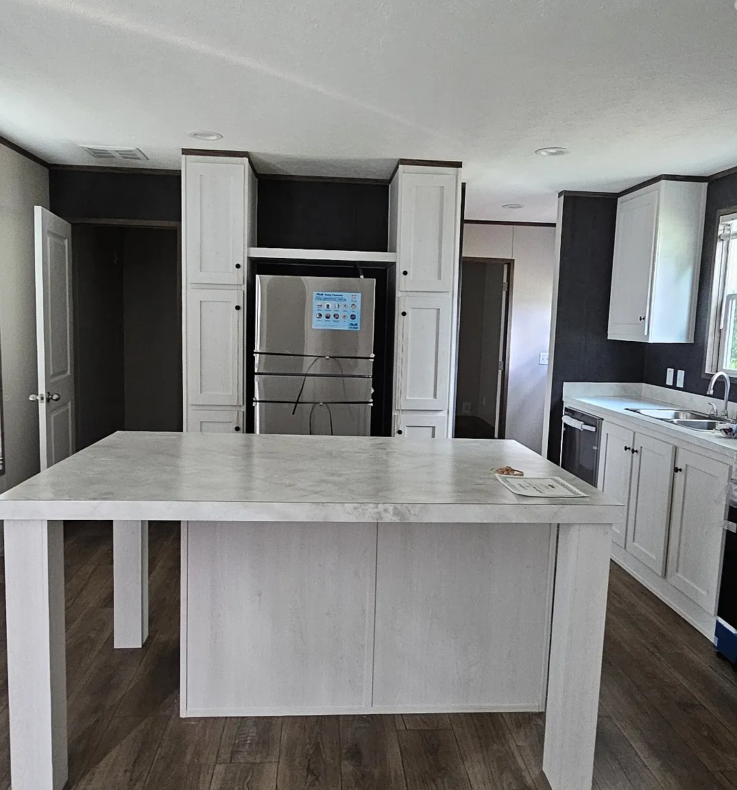 3 bed, 1088 sqft, $979 — Photo 4