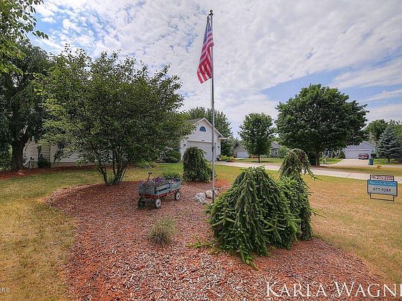 3rd image of 7694 Bass Creek Dr