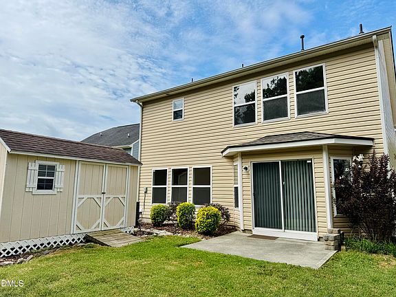 4th image of 208 Knightwood Dr