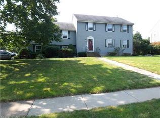 384 Hang Dog Ln, Wethersfield, CT 06109