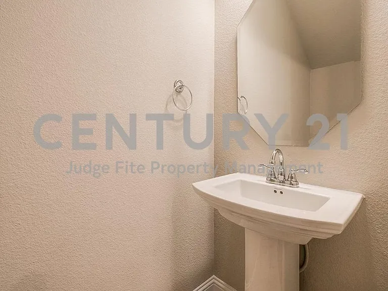4720 Piedras Lanzar Dr — Photo 8