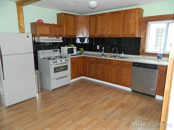 2nd image of 212 S William St