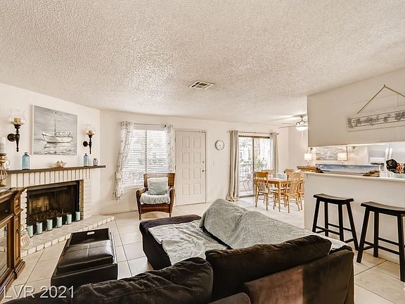 3rd image of 1480 Tamareno Cir #B