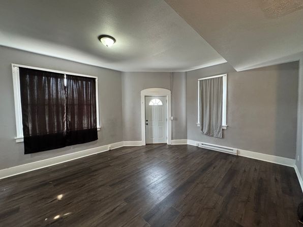 136 W Main St #1