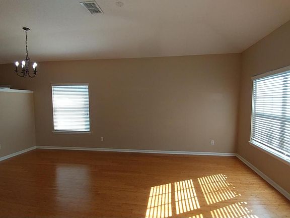 5th image of 829 Porto Cristo Ave