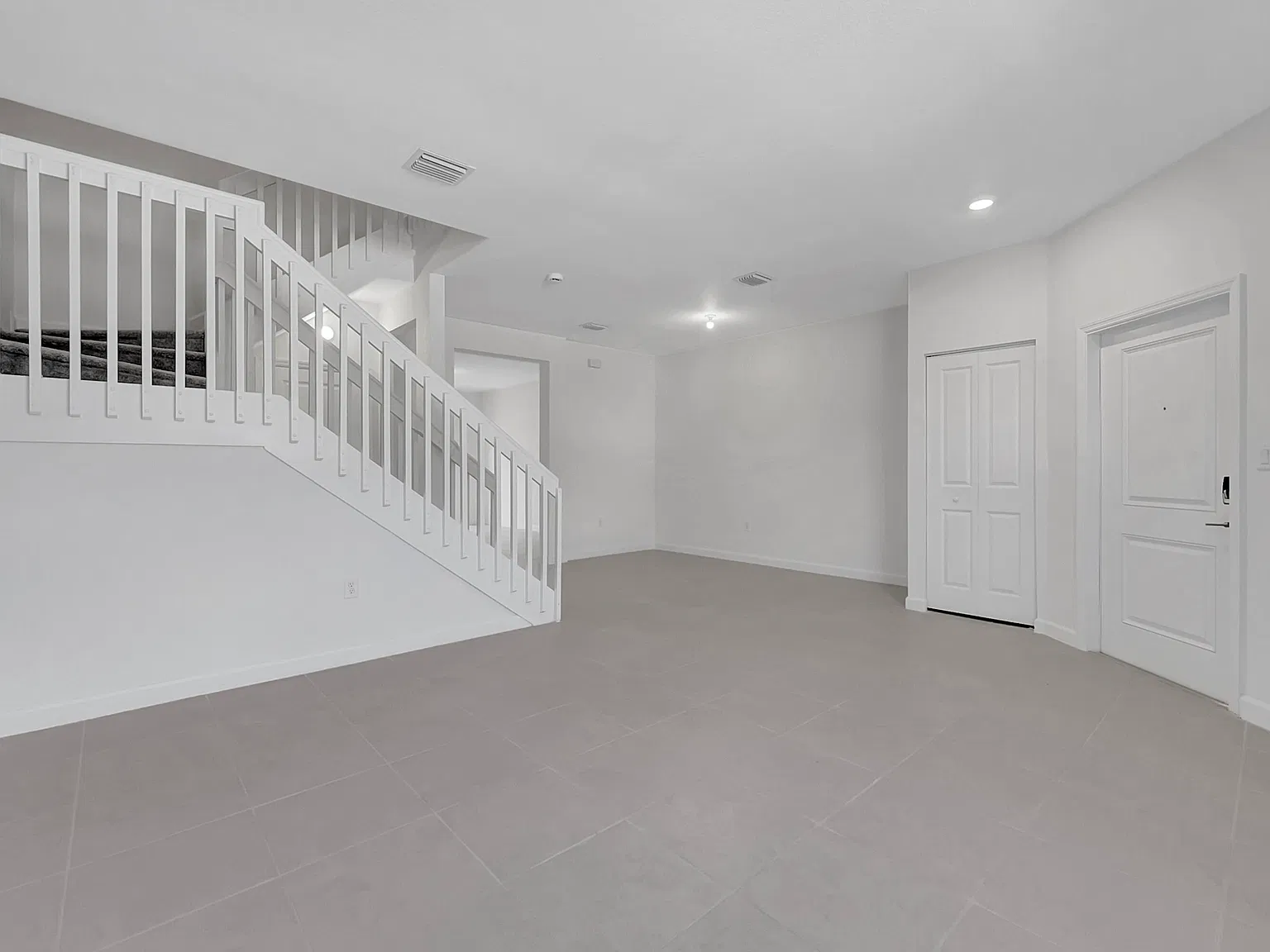 3 bed, 2.5 bath, 1548 sqft, $3,300 — Photo 4