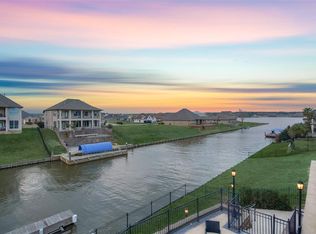 10804 Bourbon St, Willis, TX 77318