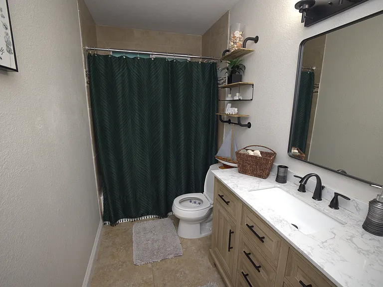 7744 W Jenan Dr — Photo 7