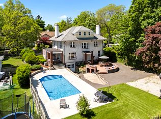 173 Westwood Rd, New Haven, CT 06515