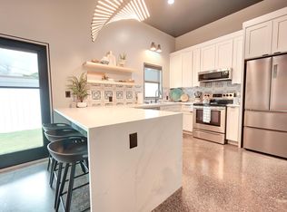 1445 14th St N #1/2, Saint Petersburg, FL 33704