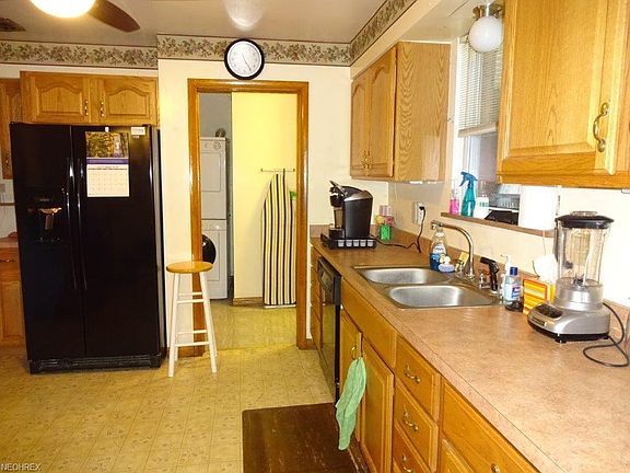 5th image of 505 Central Ave