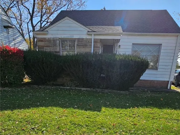 20616 Applegate Rd, Maple Heights, OH 44137